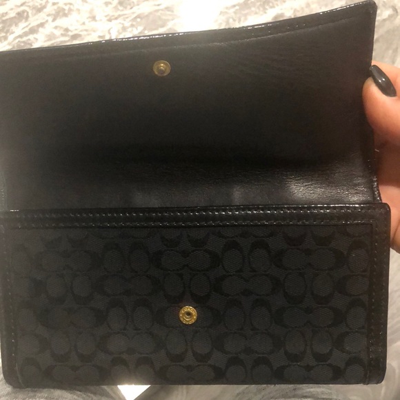 Authentic Coach wallet - Picture 8 of 8